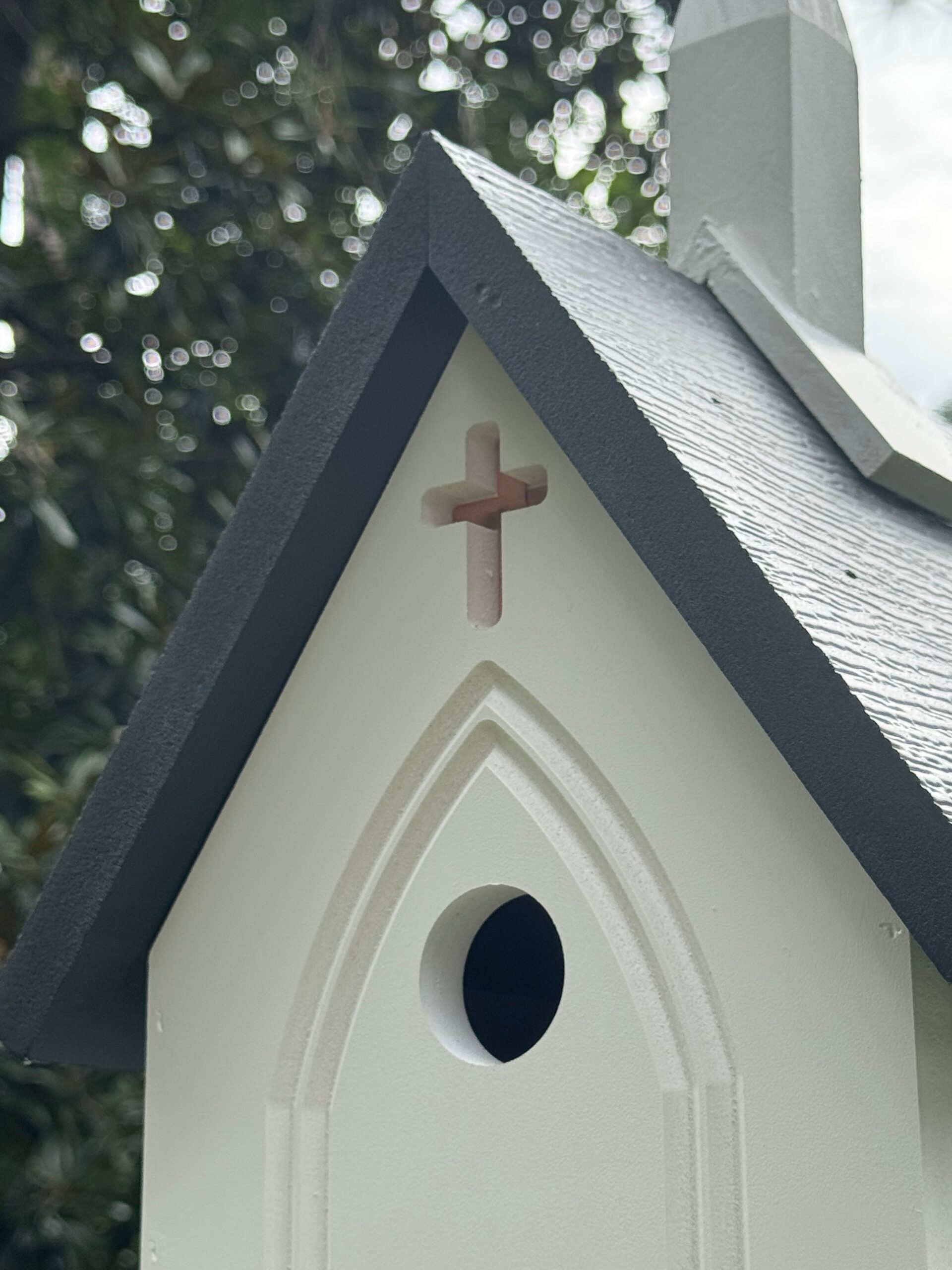 White Church Steeple Birdhouse โ Decorative PVC Chapel with Black Roof & Copper Crosses 5 White Church Steeple Birdhouse โ Decorative PVC Chapel with Black Roof & Copper Crosses - Image 3