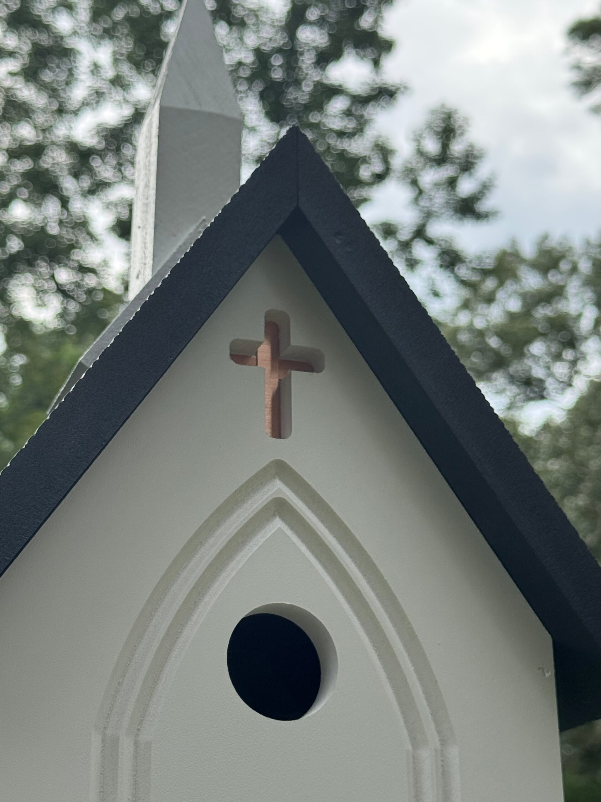White Church Steeple Birdhouse โ Decorative PVC Chapel with Black Roof & Copper Crosses 6 White Church Steeple Birdhouse โ Decorative PVC Chapel with Black Roof & Copper Crosses - Image 4